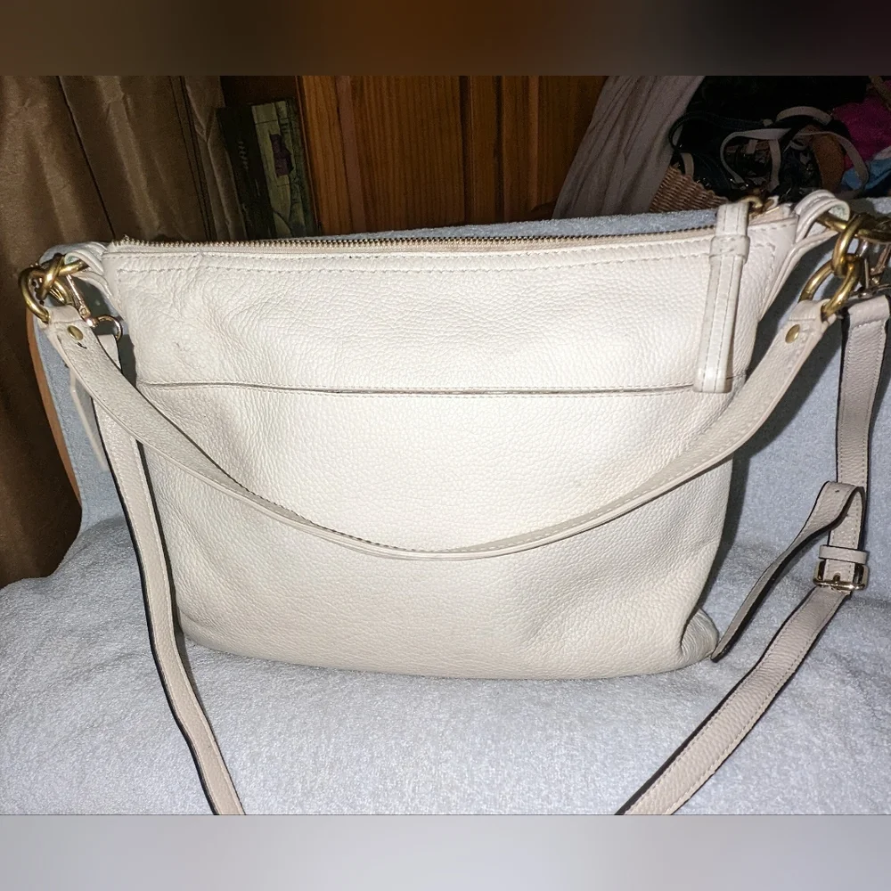 Coach Poppy Perri Hippie off white leather bag. 22421M